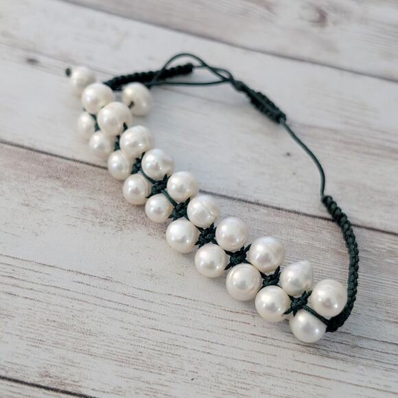 Unusual Pearl Bracelet - Adjustable - Picture 4 of 6